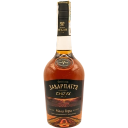 "KV" Mala Hora Zakarpatia 7 years" Chateau Chizay aged brandy 40% 0.5 "КВ" "Мала Гора Закарпаття 7 років" Шато Чизай бренді витриманий 40% 0,5
